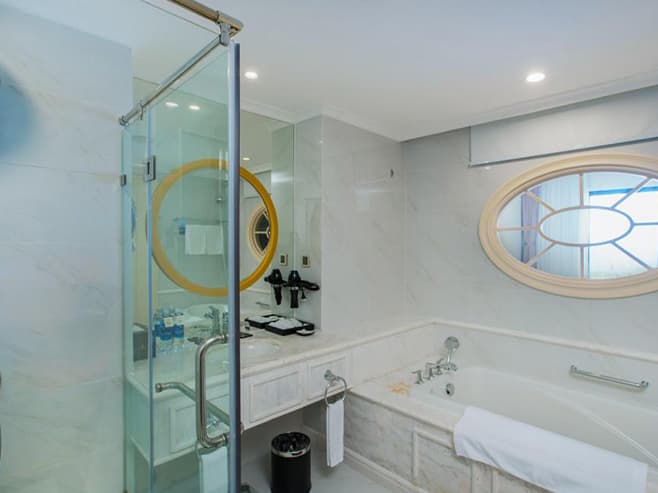 [Vinpearl 2026 - 2027] | WYNDHAM GRAND PHÚ QUỐC (VINOASIS PHÚ QUỐC) - Deluxe Room thumbnail 5