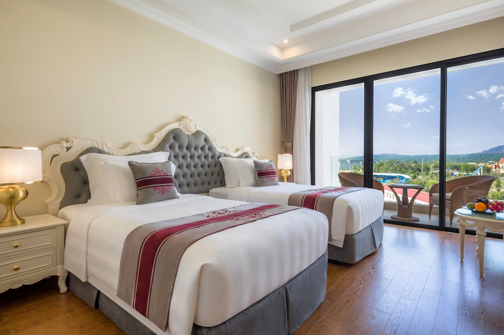 [Vinpearl 2026 - 2027] | WYNDHAM GRAND PHÚ QUỐC (VINOASIS PHÚ QUỐC) - Deluxe Room - FBV thumbnail 1