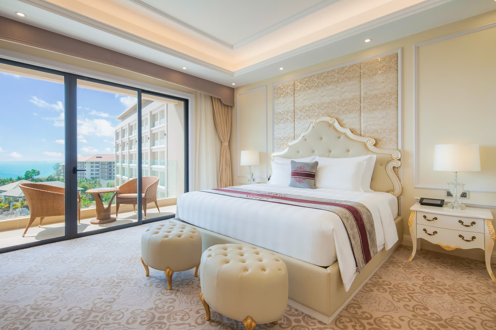 [Vinpearl 2026 - 2027] | WYNDHAM GRAND PHÚ QUỐC (VINOASIS PHÚ QUỐC) - Deluxe Room - FBV thumbnail 3