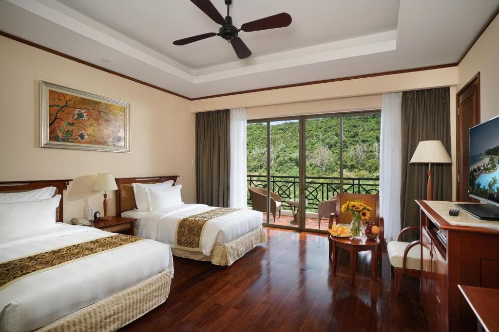 [Vinpearl 2026 - 2027] | VINPEARL NHA TRANG RESORT- Deluxe Room - Ăn 3 bữa + VinWonders thumbnail 2